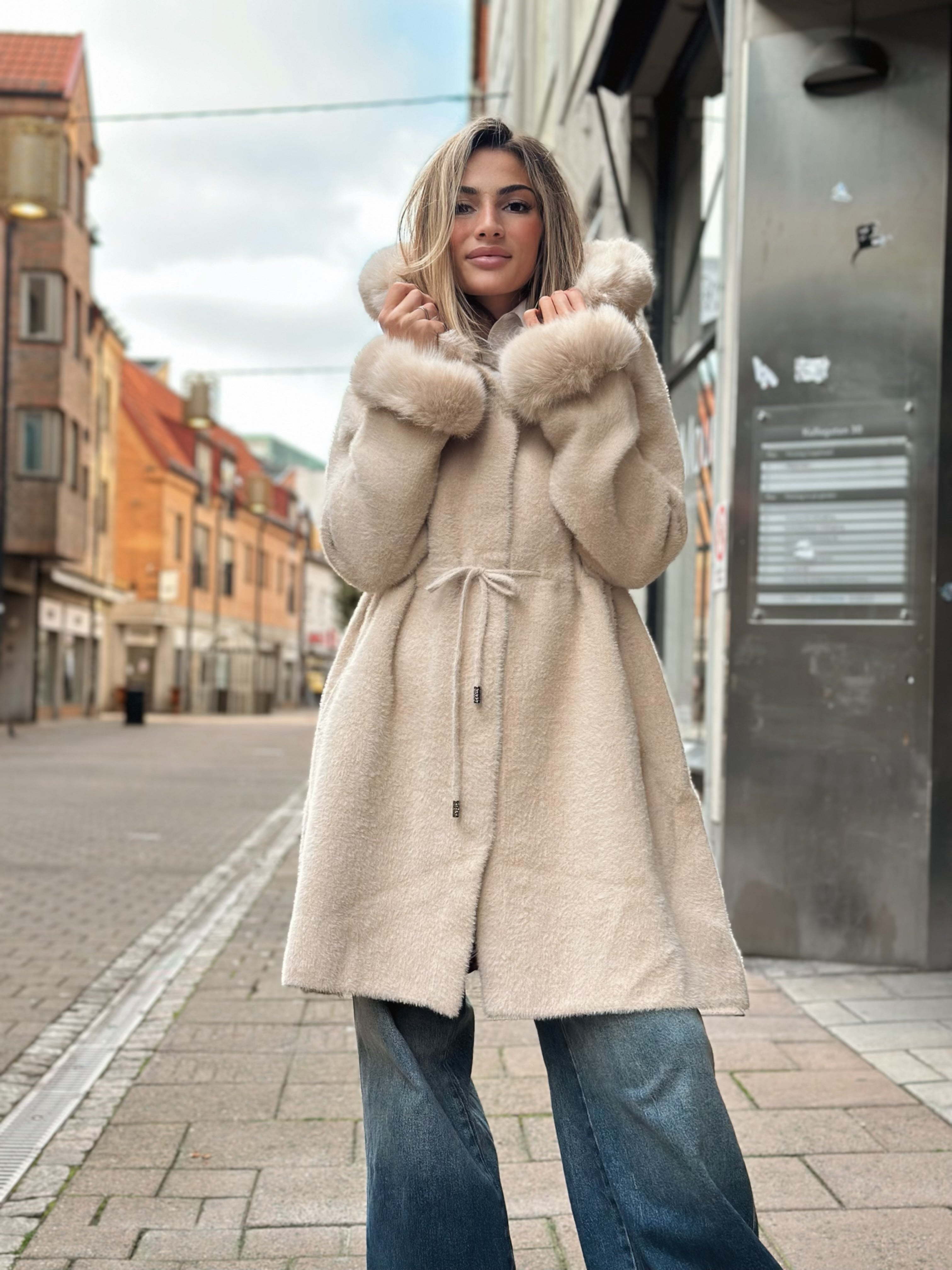 Kappa med fuskpälskant