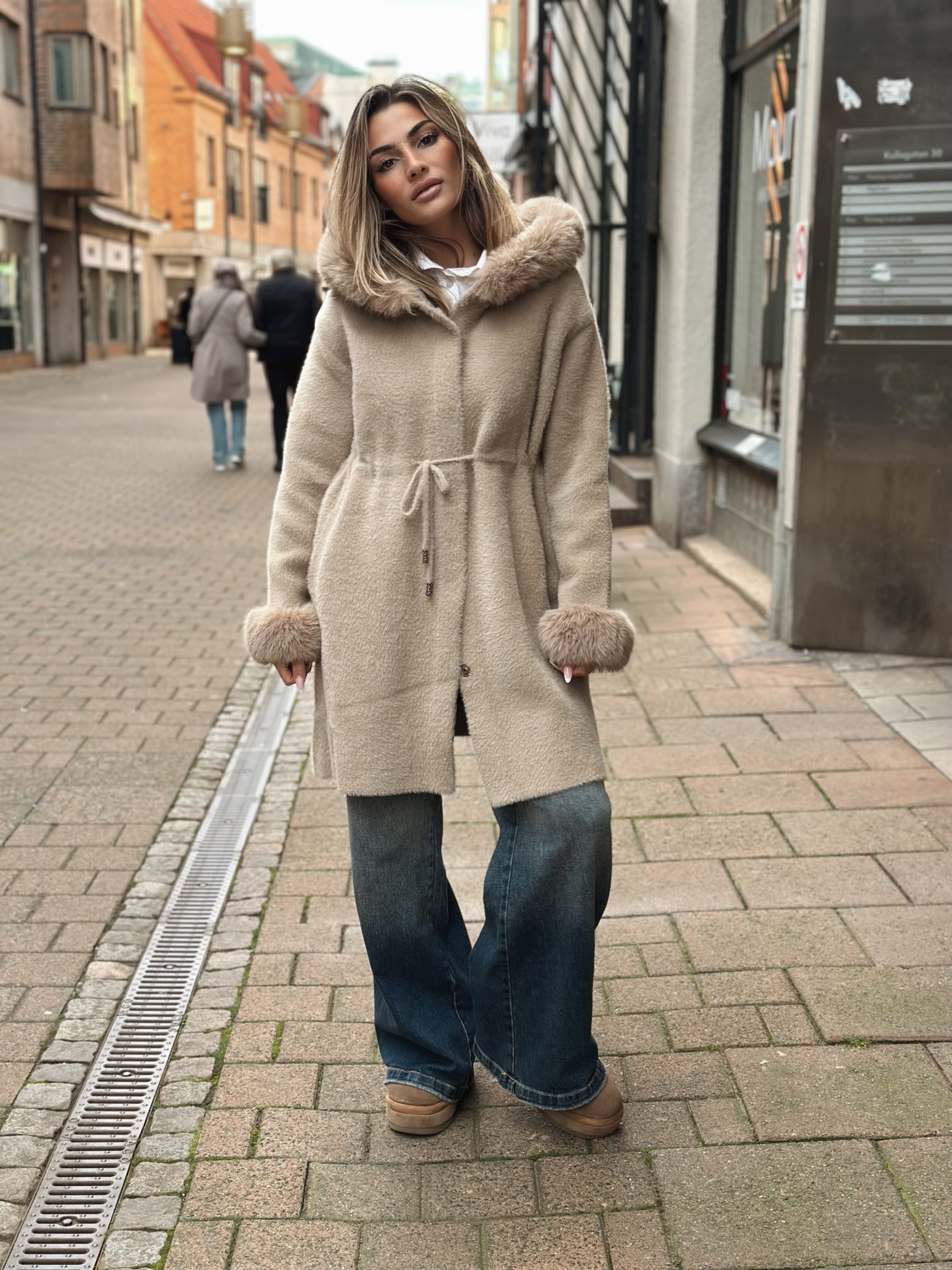 Kappa med fuskpälskant