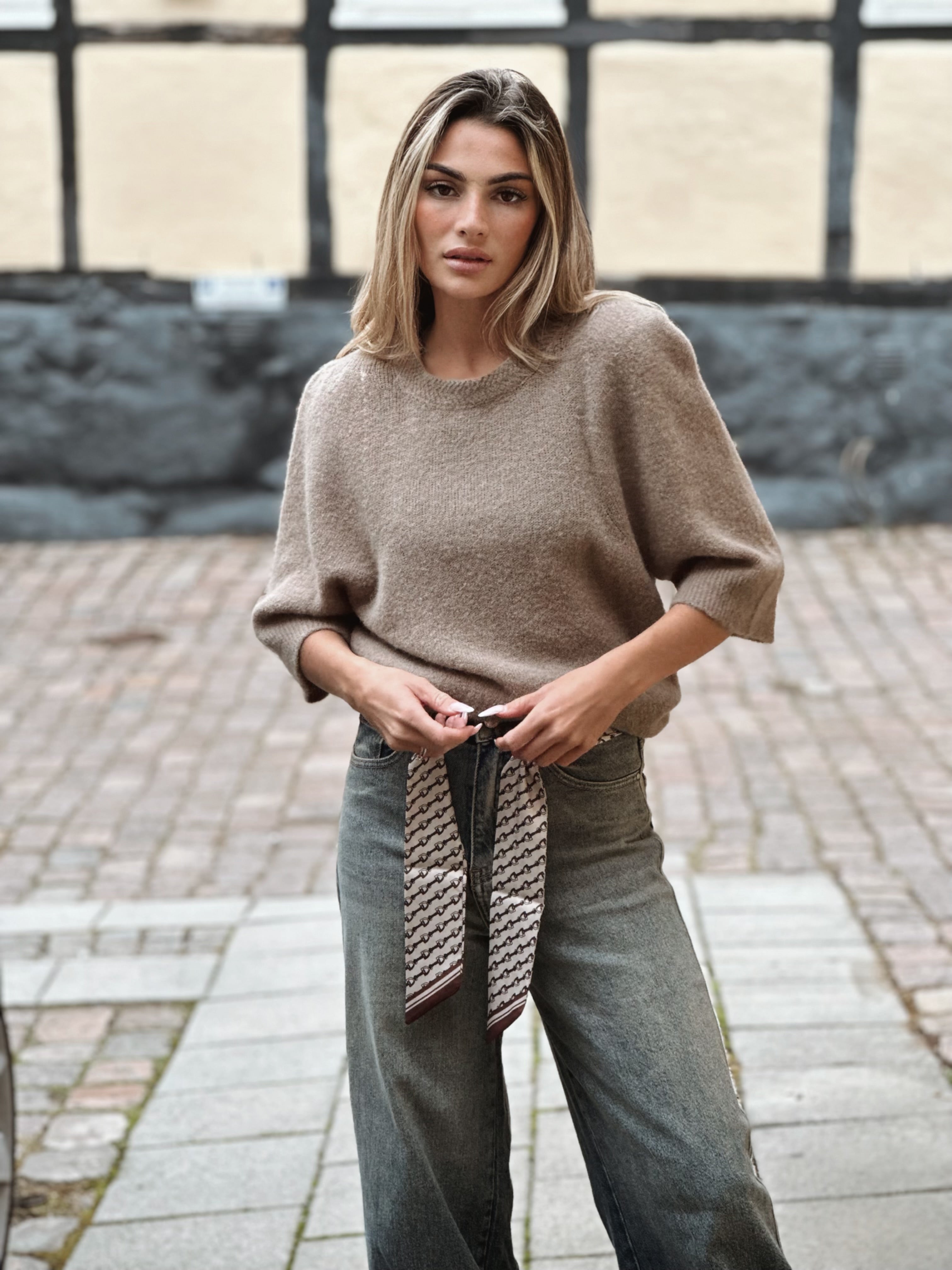 Stickad tröja i Babyalpaca