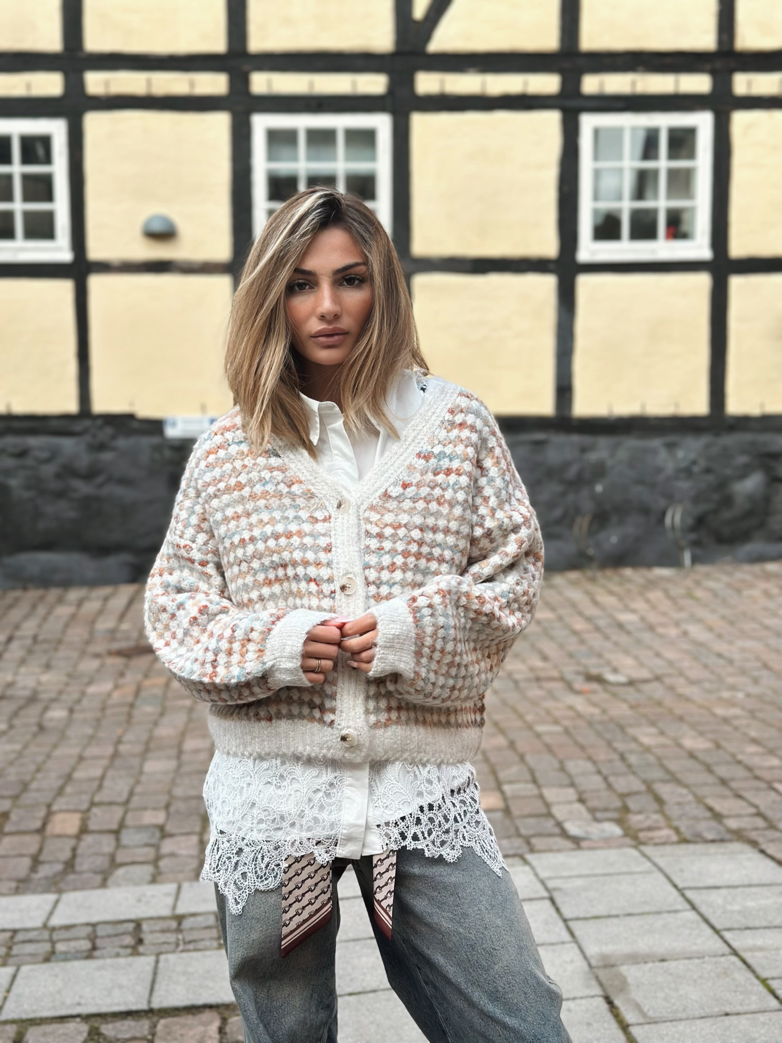 Stickad kofta med mönster – Made in Italy