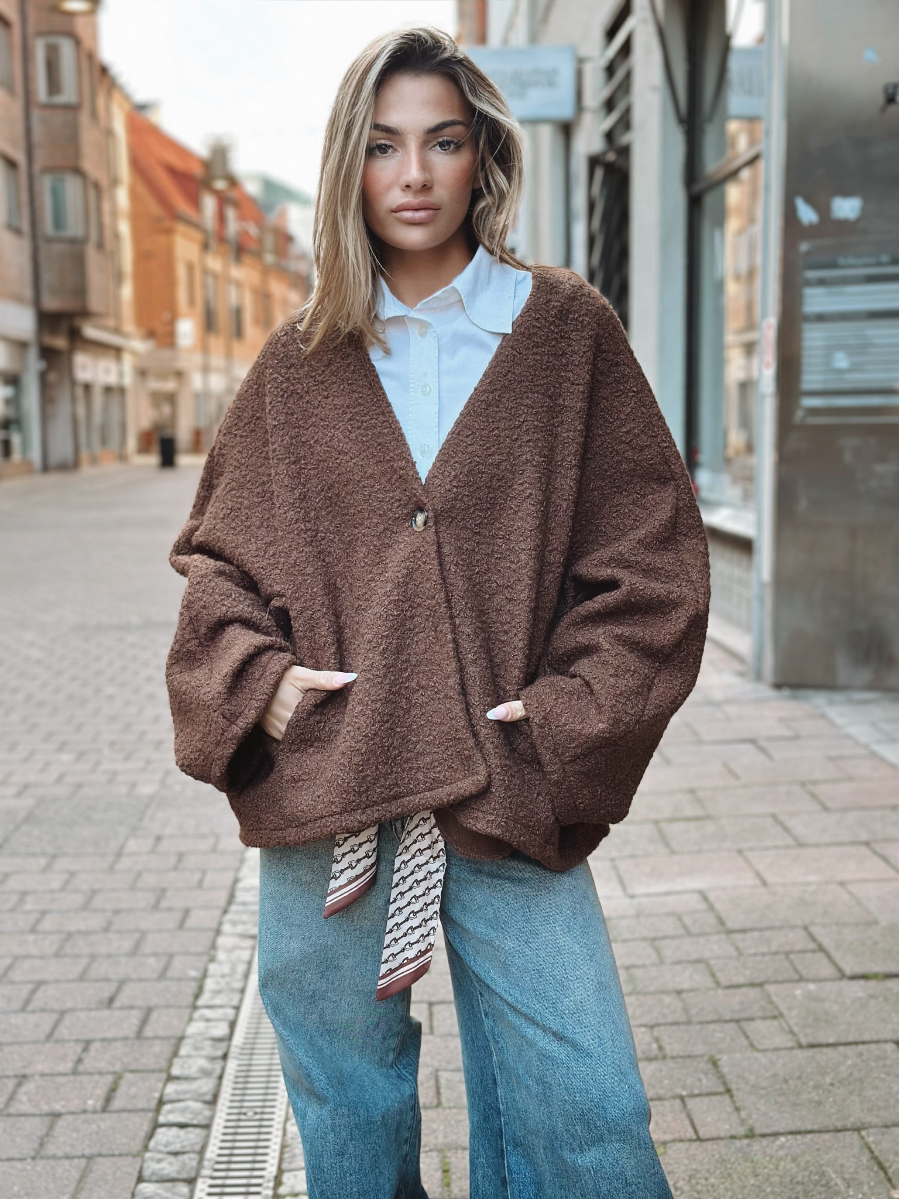 Kort oversized teddyjacka