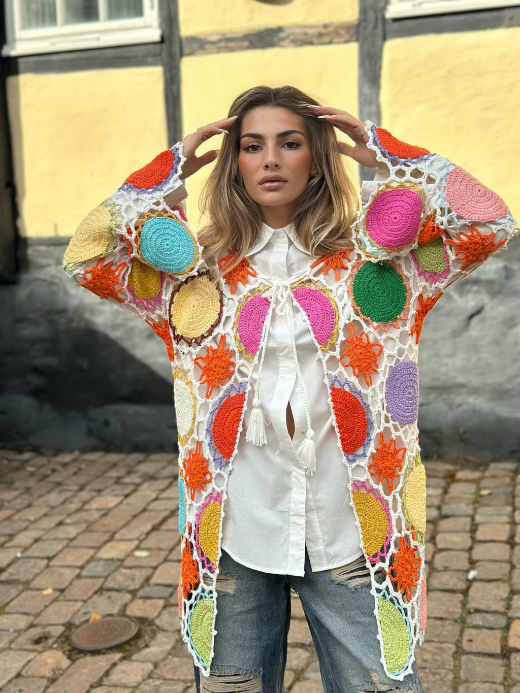 Färgglad virkad kofta – boho style