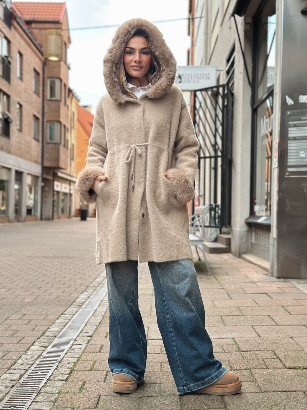 Kappa med fuskpälskant