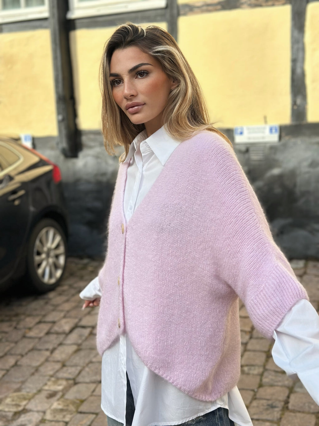 Stickad mohairkofta – rosa