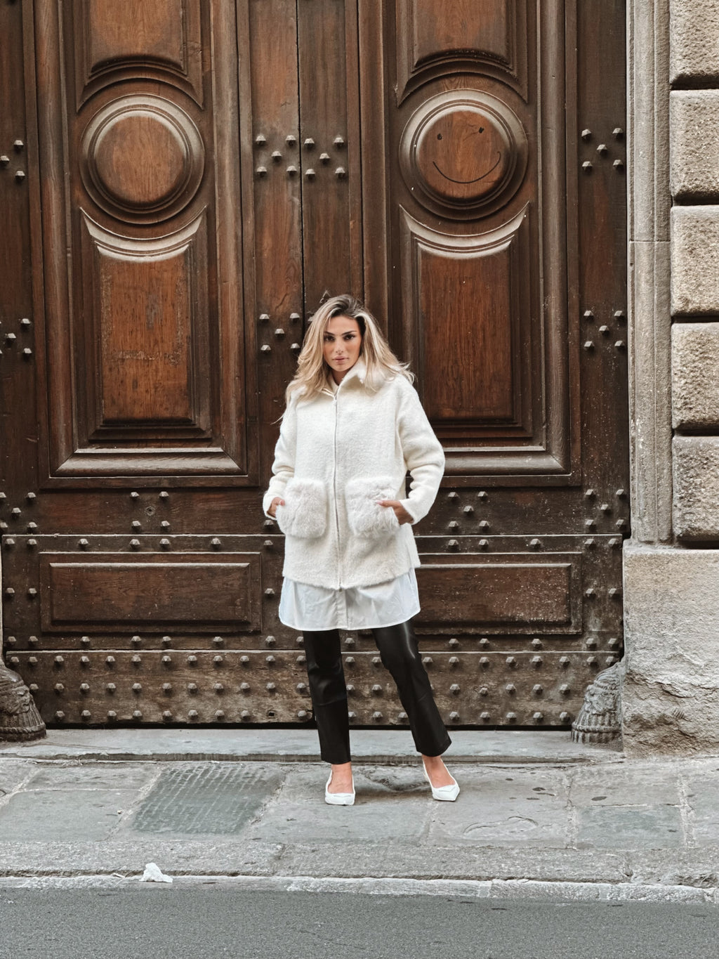 Teddyjacka med fickdetalj