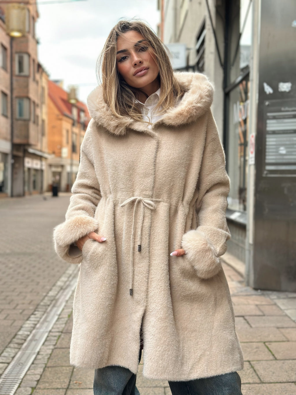 Kappa med fuskpälskant