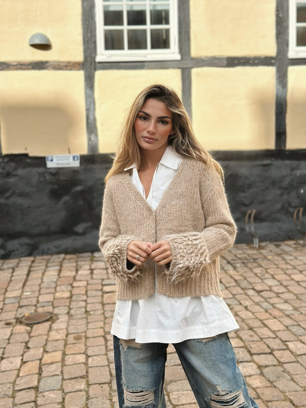 Mysig kofta med knapp