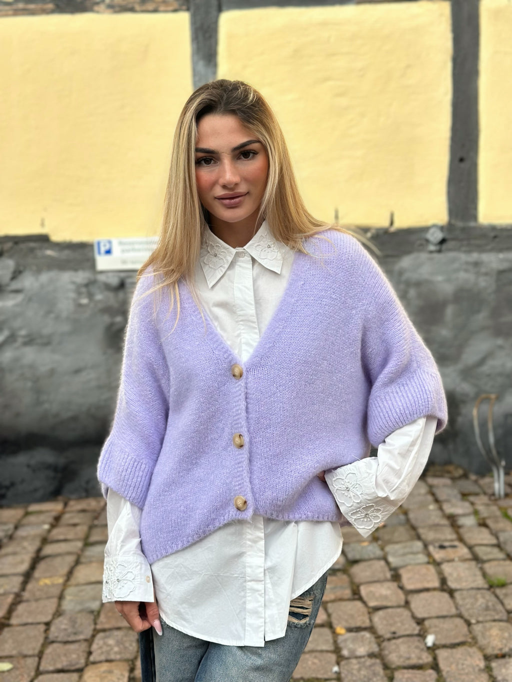 Stickad mohairkofta – lila