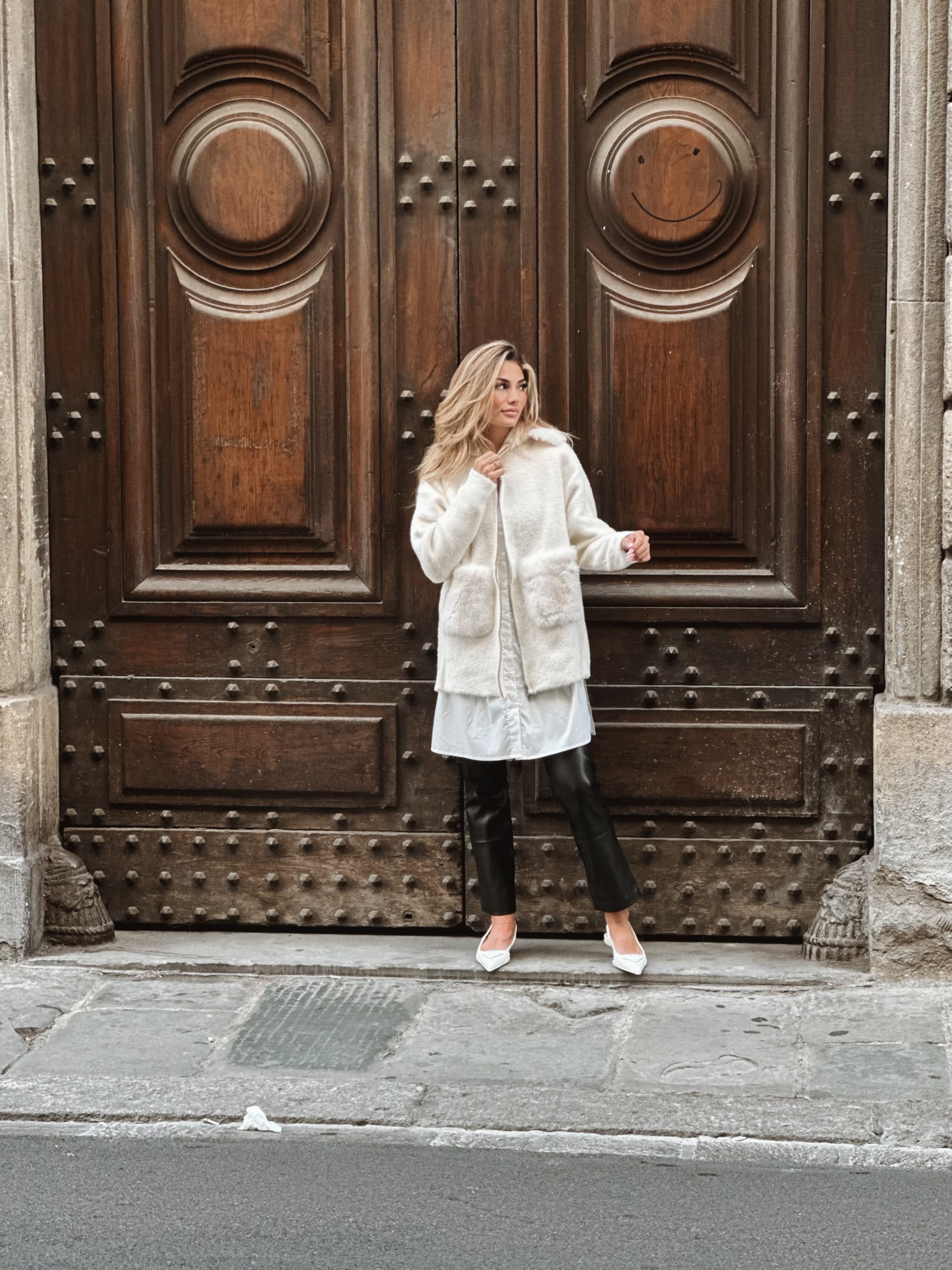 Teddyjacka med fickdetalj