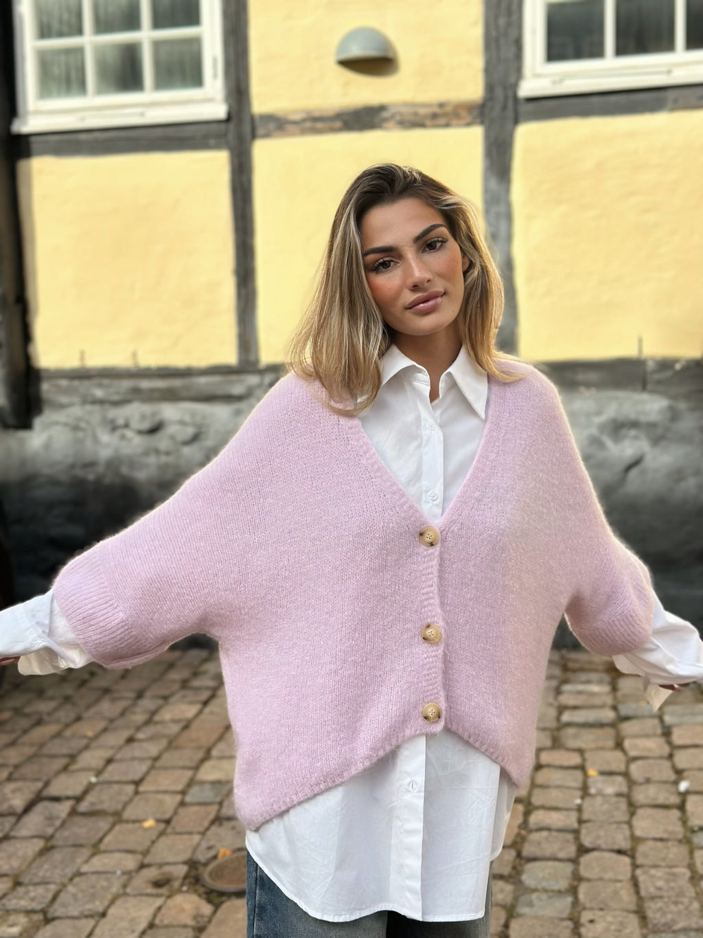 Stickad mohairkofta – rosa