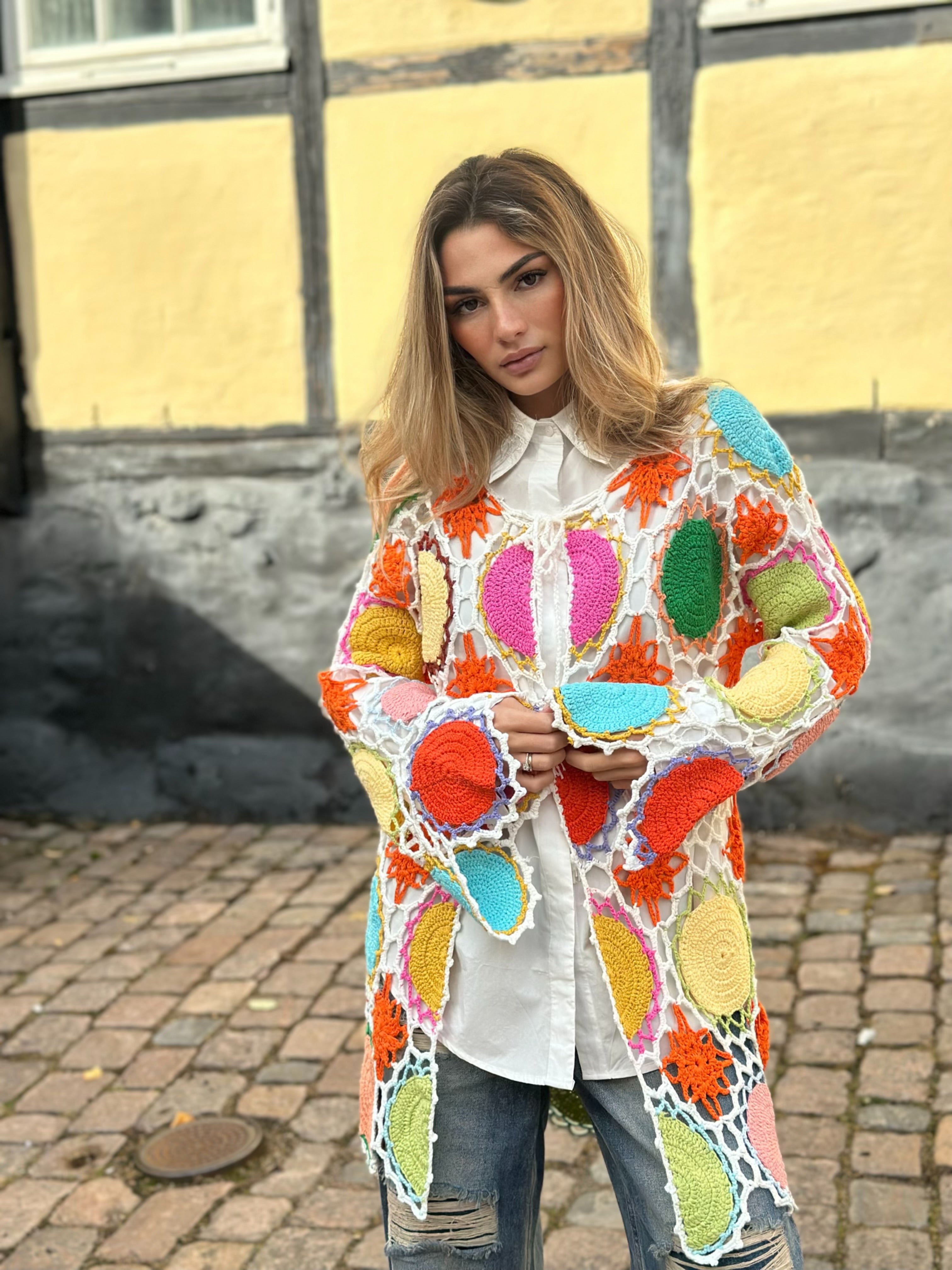 Färgglad virkad kofta – boho style