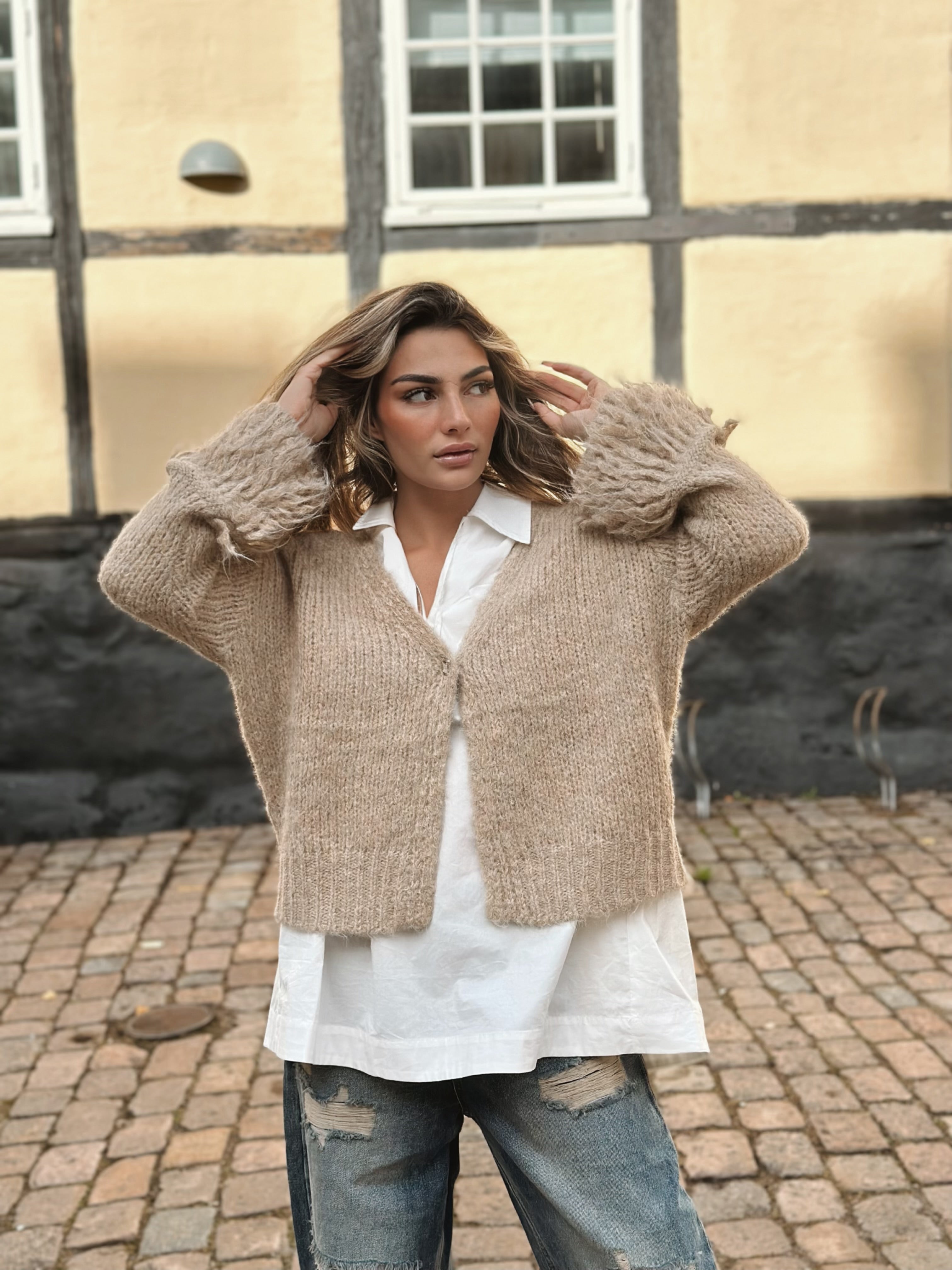 Mysig kofta med knapp