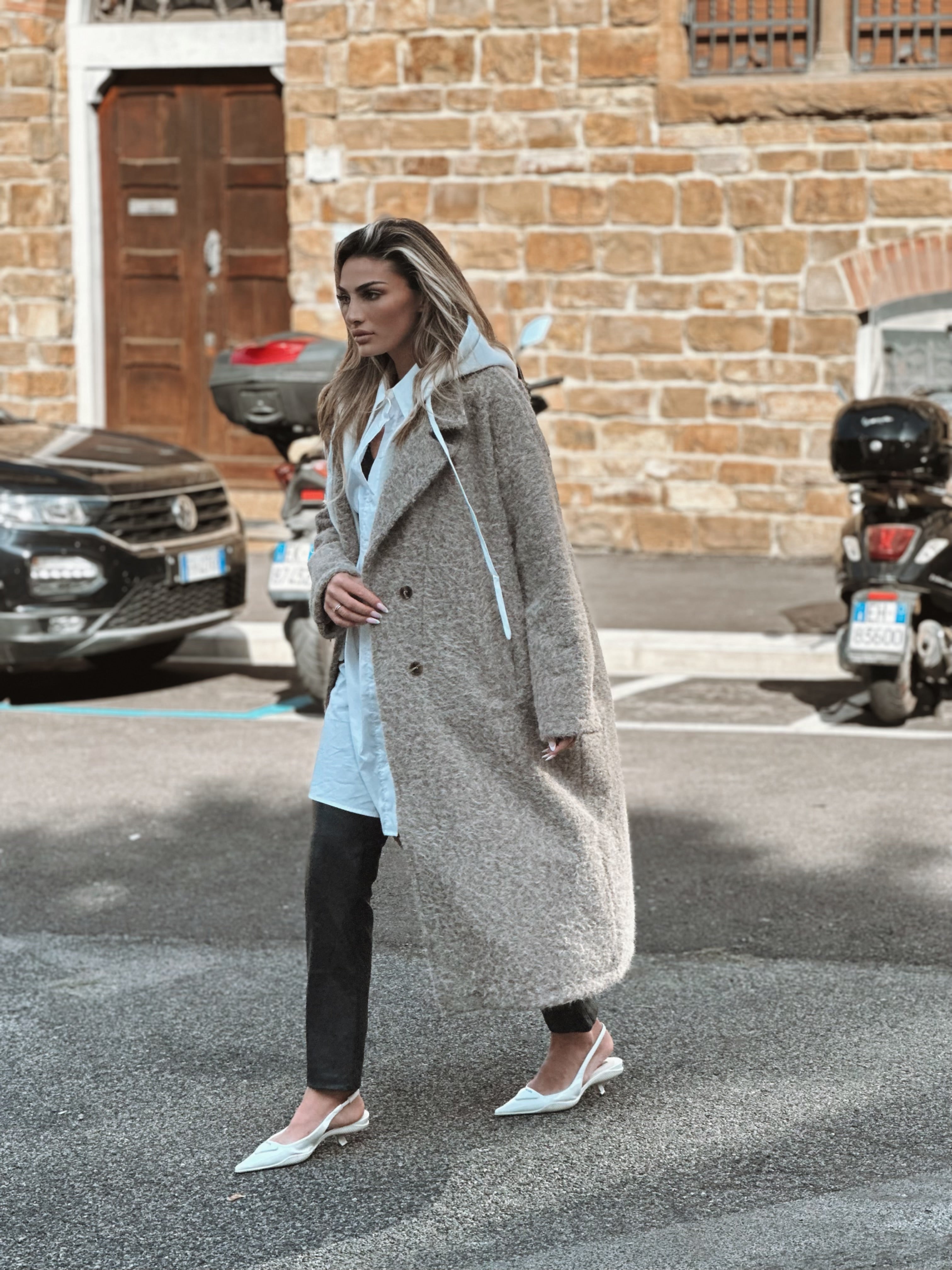 Ullkappa med fast huva