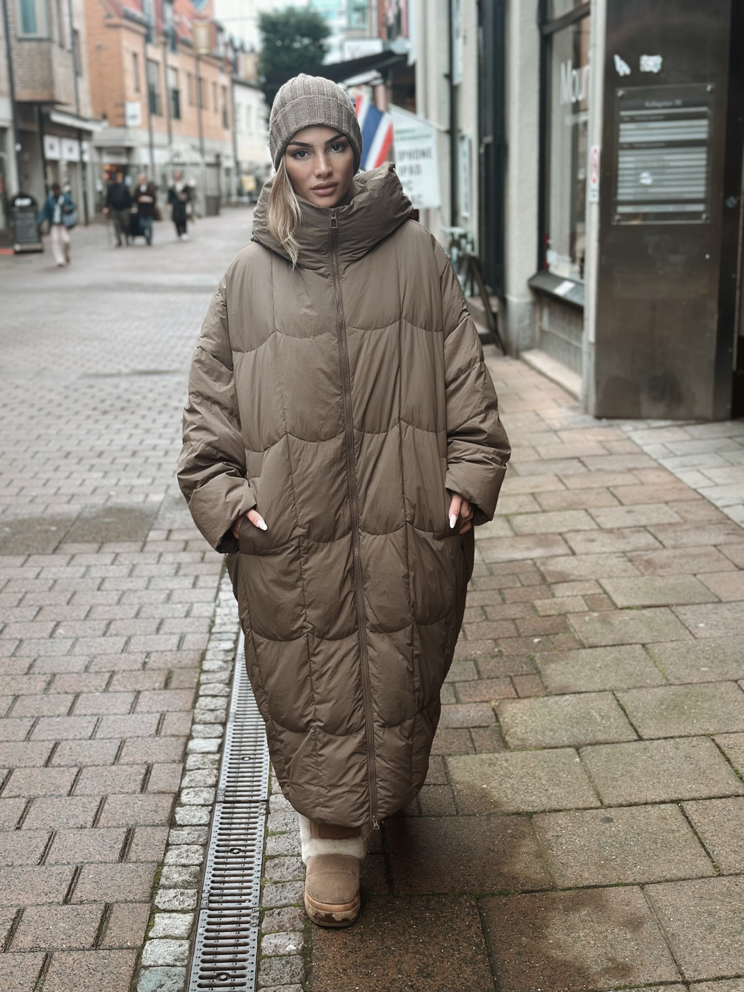 Oversized dunjacka med dragkedja