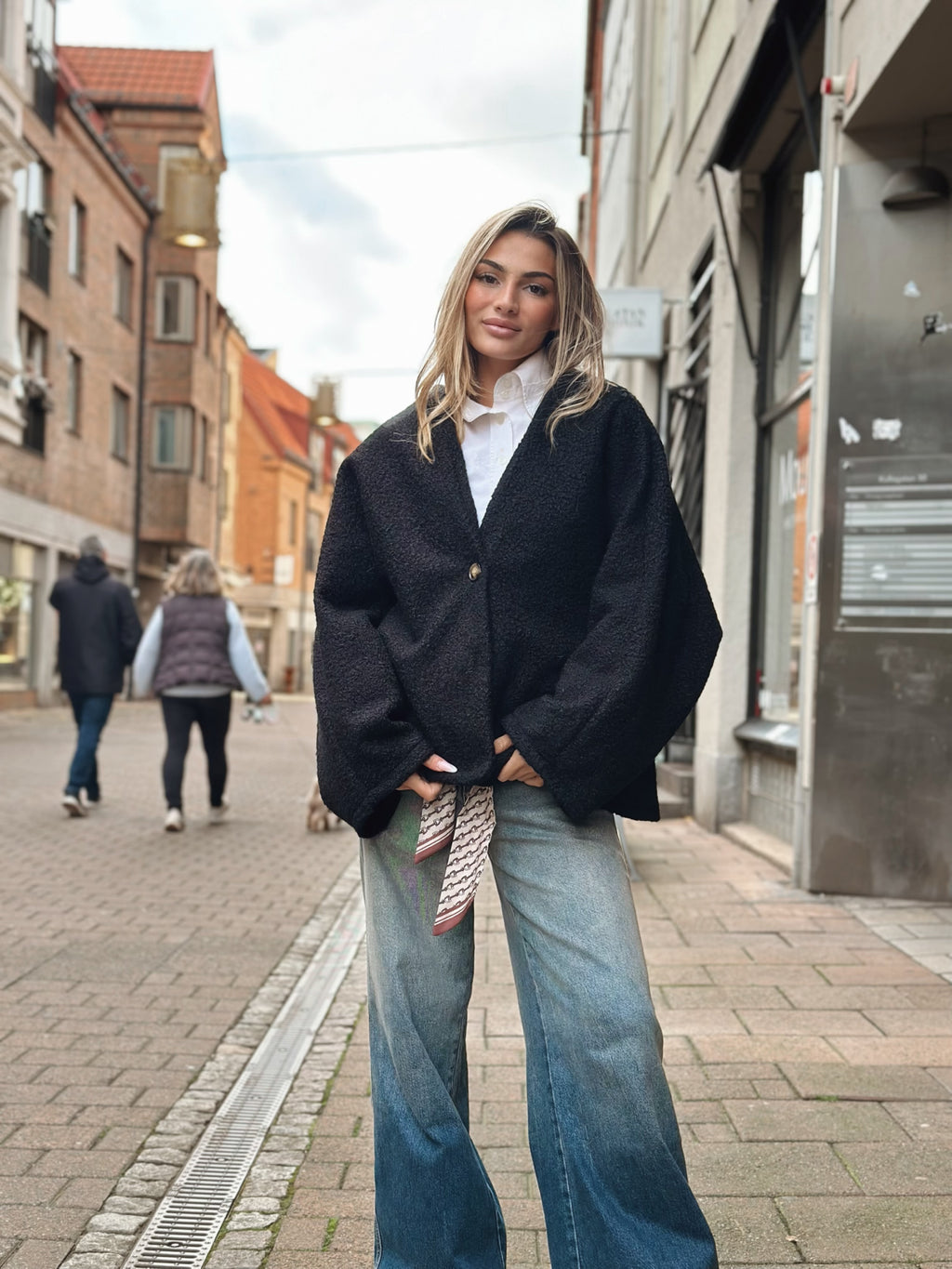 Kort oversized teddyjacka