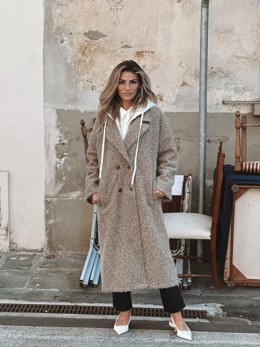 Ullkappa med fast huva