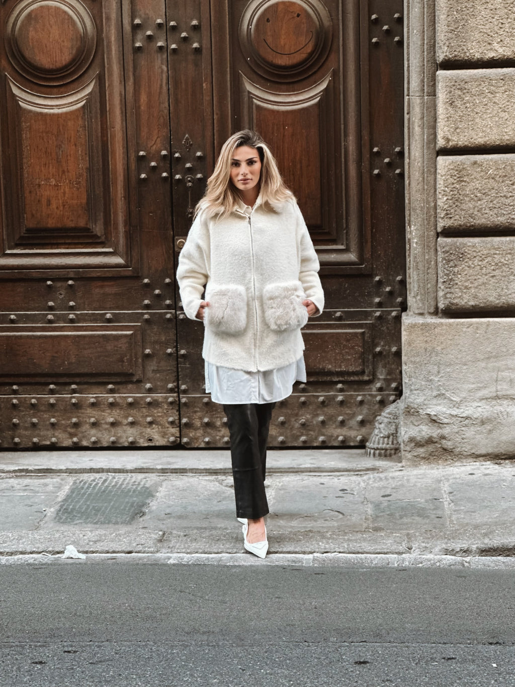 Teddyjacka med fickdetalj