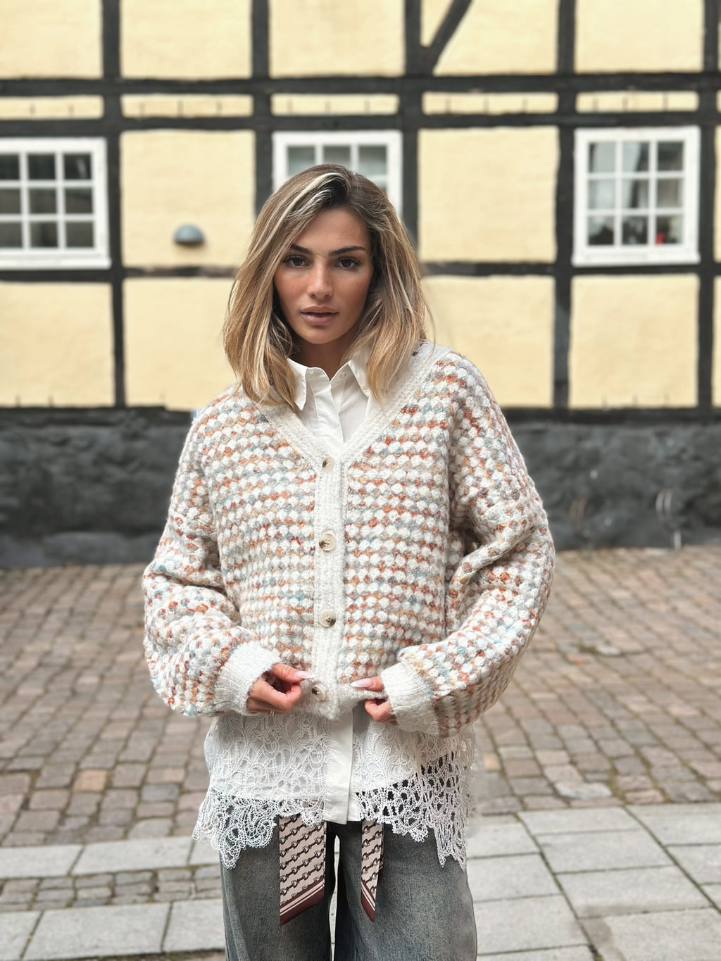 Stickad kofta med mönster – Made in Italy