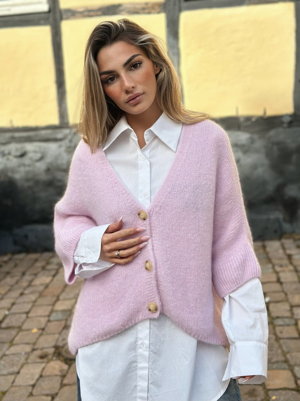 Stickad mohairkofta – rosa