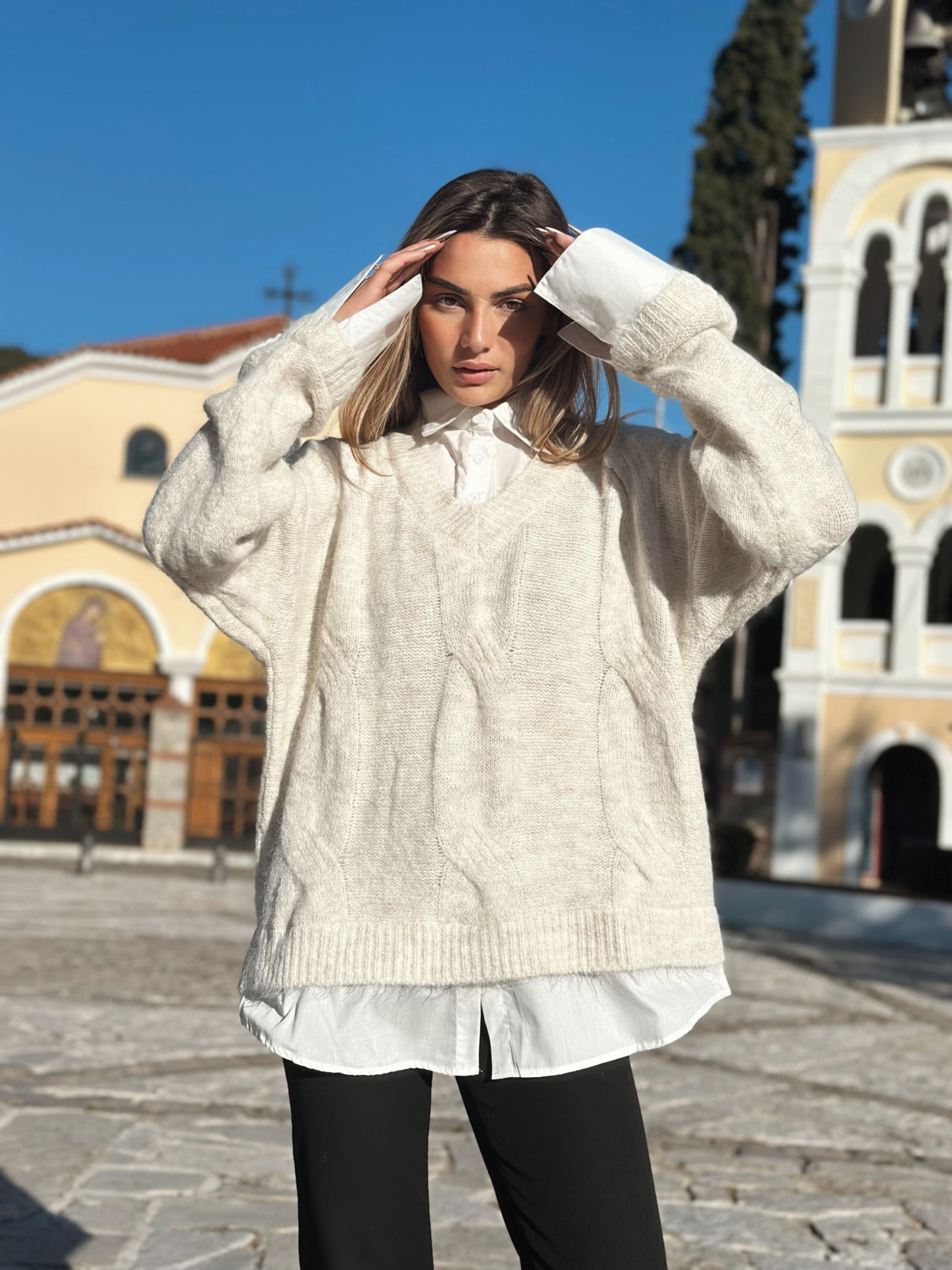 Tröja med insydd skjorta