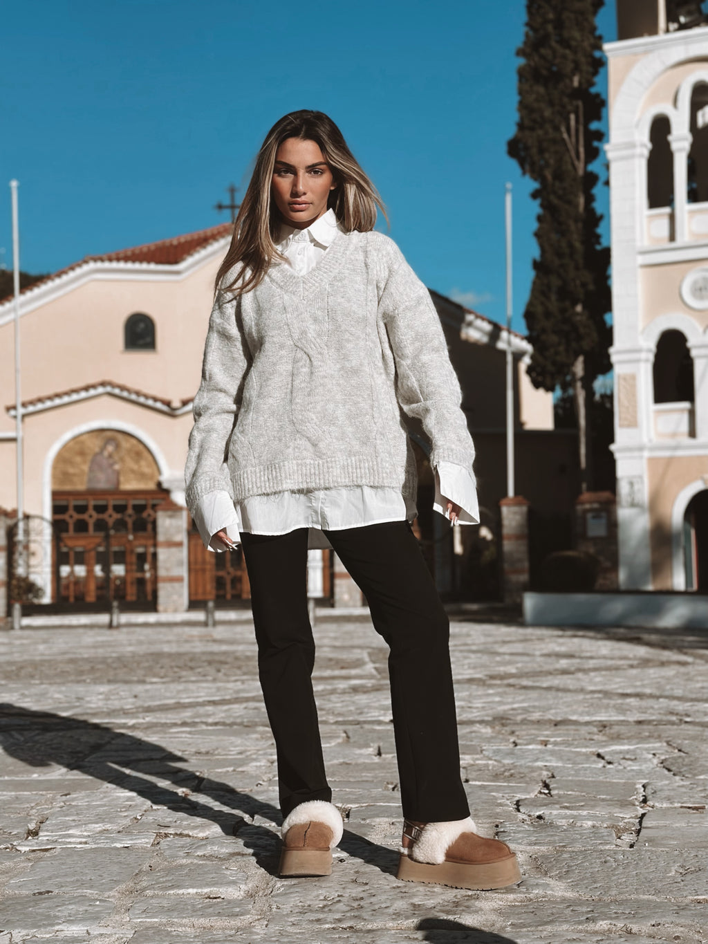 Tröja med insydd skjorta