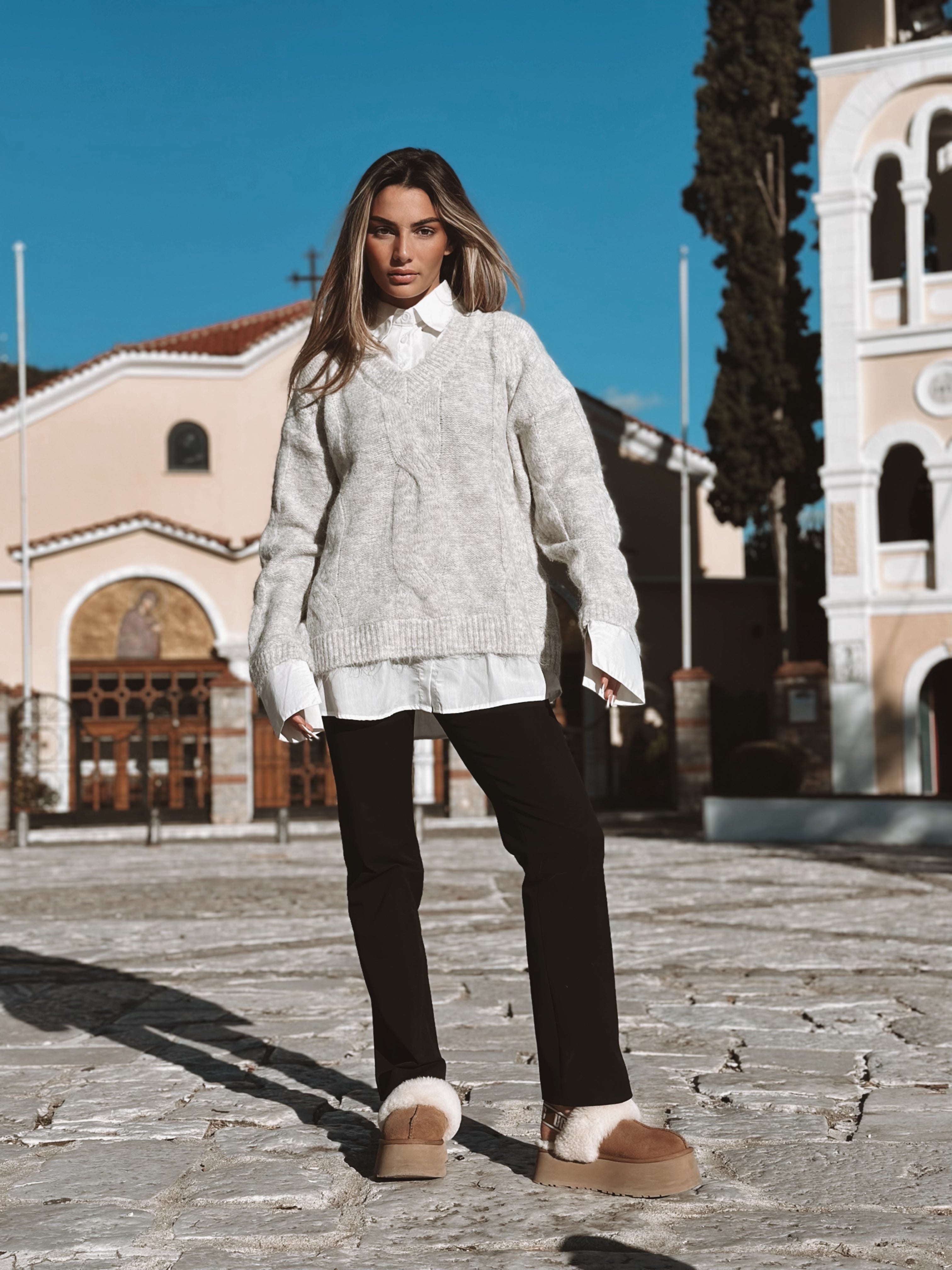 Tröja med insydd skjorta