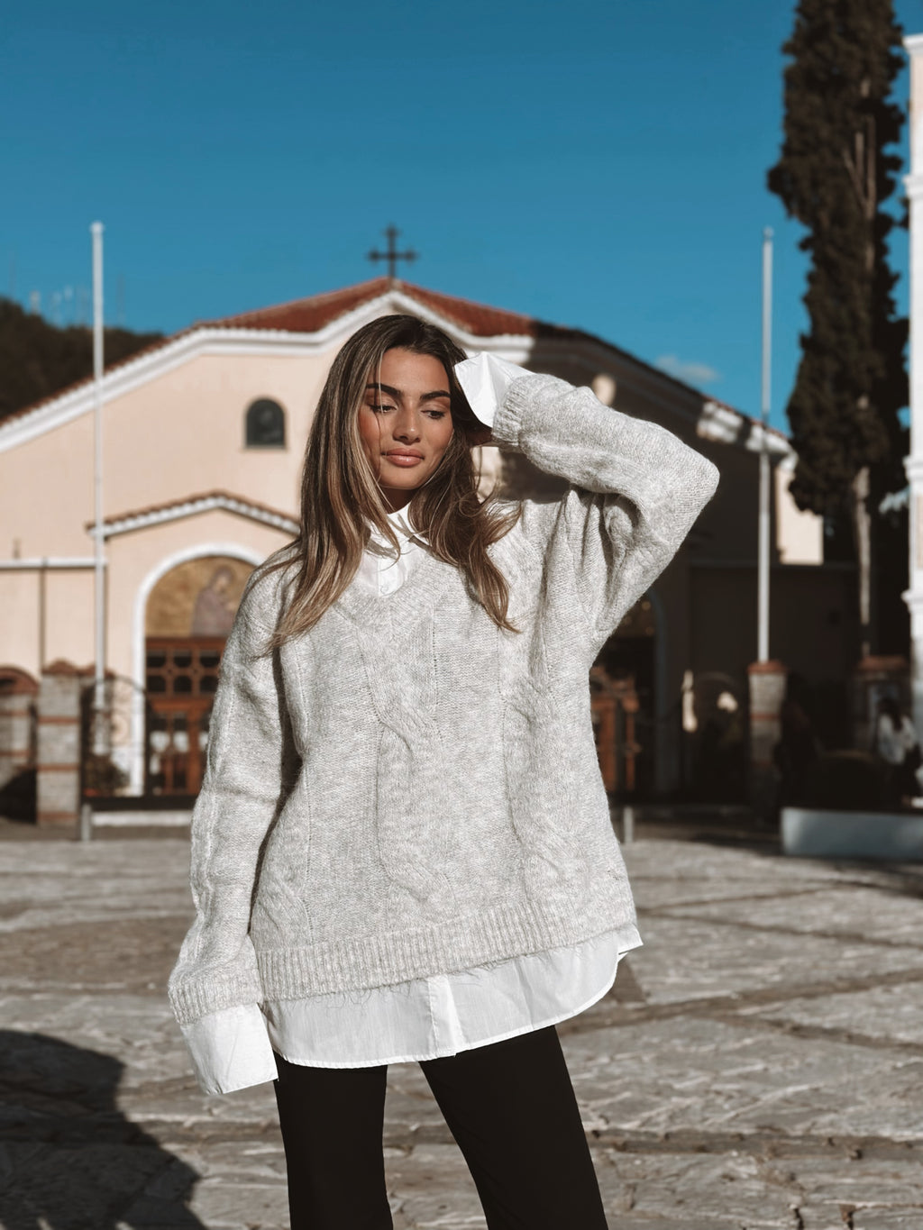 Tröja med insydd skjorta