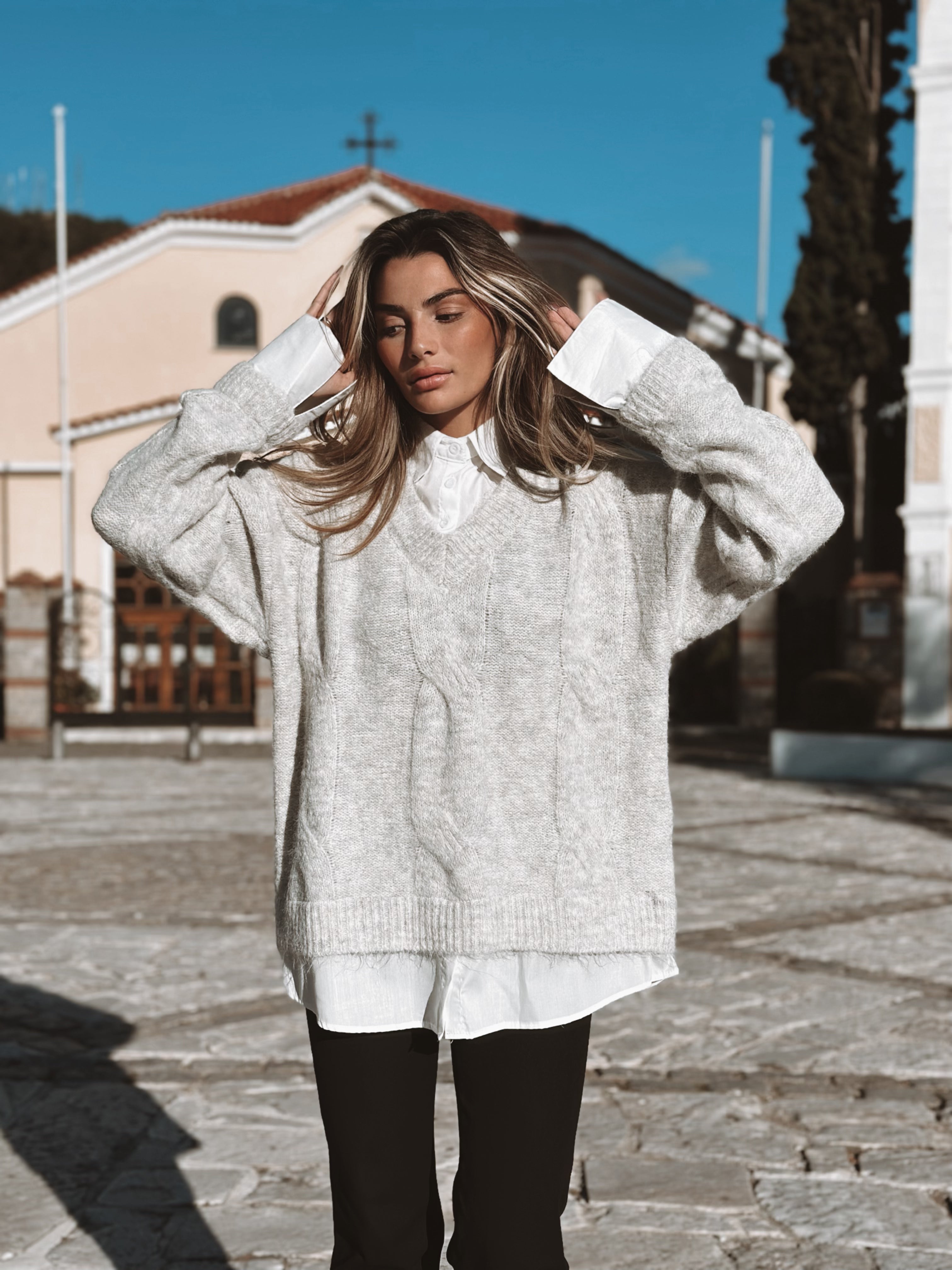 Tröja med insydd skjorta